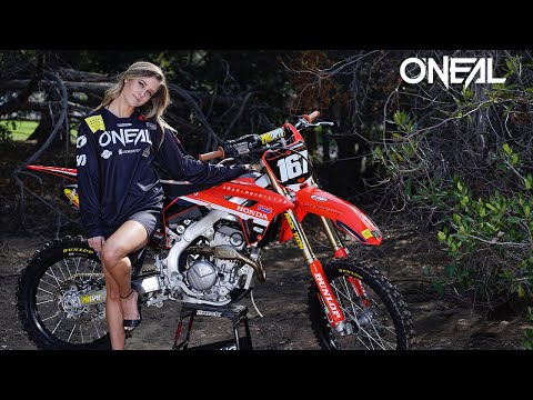 Moto Model - Nicole Cesa