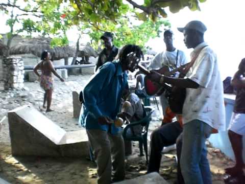 BOUZIN OCAYES SE GWO BWA POU TOU YE YO