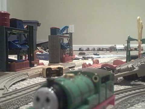 TOMY Percy Runs Away - YouTube