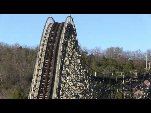 Destruction d'un wooden coaster dans le Missouri