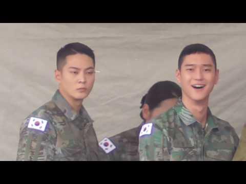 181009 문준원(주원), 고경표, 무대 대기석의 모습들(ft. 스토커버전) @ JISANGGUN FESTIVAL(마지막날ㅠㅠ)