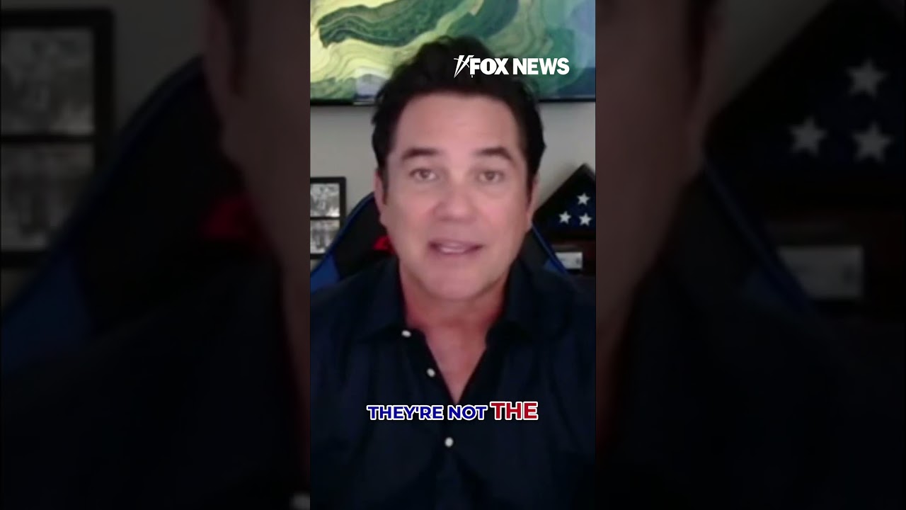 'Superman' actor: I'll stand up with ICE #shorts #superman #actor #ice #immigration #justice #us