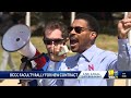 Unionized faculty at BCCC rally for new contract  - 01:06 min - News - Video