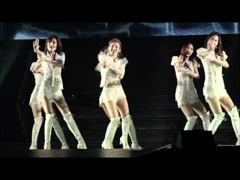 SNSD - Mr Taxi live
