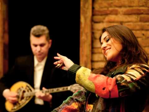 THANASIS KAKAVOGIANNIS - Eisai esy o anthropos mou (You are my man)