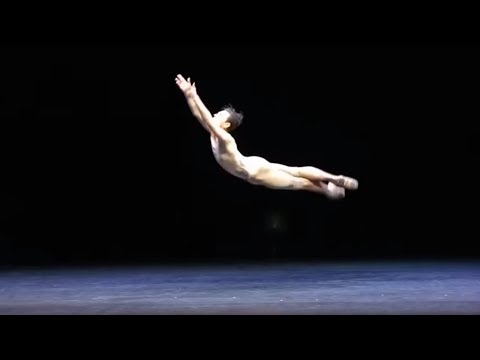“Graceful Beast” Sergei Polunin completely shreds the stage!