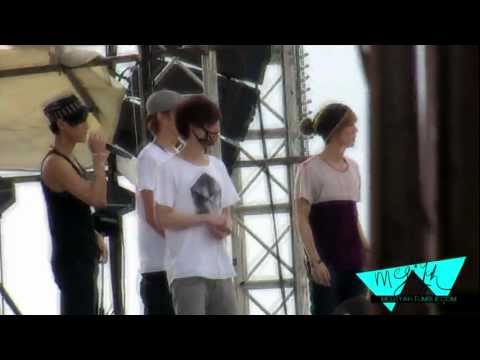130119 DKFC EXO Rehearsal Two Moons (Luhan & Lay)
