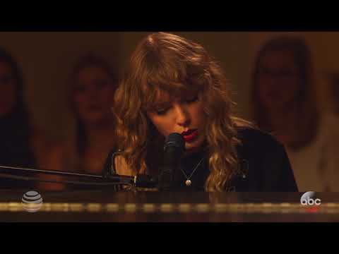 Taylor Swift - “New Year’s Day” Fan Performance
