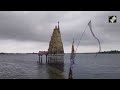Rajasthan Flood News | Devotees Climb To Top Of Sangameshwar Temple In Banswara, Rajasthan  - 01:15 min - News - Video