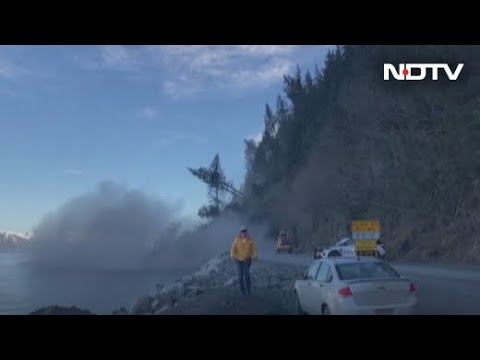 Alaska landslide caught on camera
