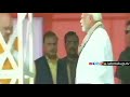 PM Modi ignores Advani on Stage