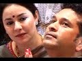 Watch master blaster Sachin praying to Ganpati Bappa!