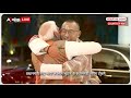 Bhutan PM INDIA Visit: गर्मजोशी के साथ पीएम मोदी ने भूटान के पीएम को लगाया गले | ABP News  - 01:15 min - News - Video