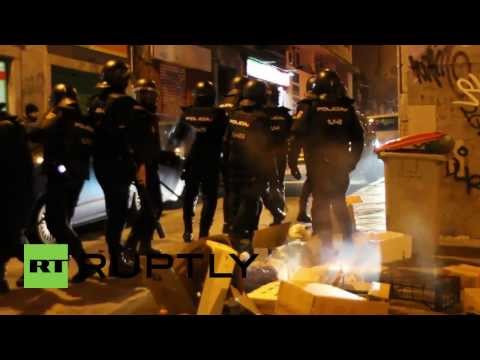 Spain: Madrid's streets burn as thousands protest 