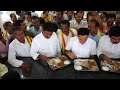 Ganta Srinivas tastes food in Anna canteen