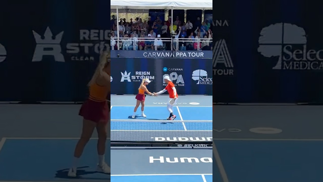 When aliens play pickleball 👽