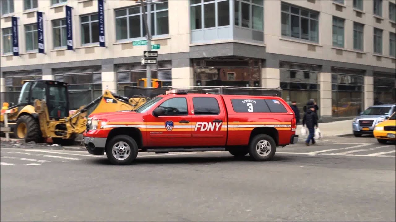 FDNY DIVISION 3 CHIEF RESPONDING ON W. 77TH ST. & BWAY ON WESTSIDE OF ...