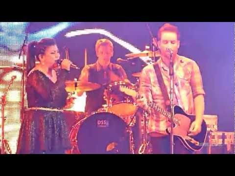 David Cook - Always Be My Baby feat. Regina Ivanova (Live in Jakarta, 17 Juli 2012)