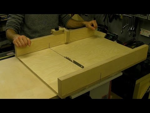 How To Build A Table Saw Sledge / Sled - with Flip Stop Guide