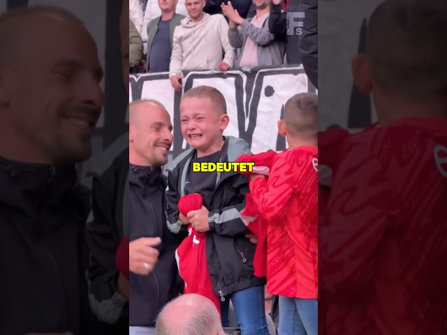 Der kleine Fan hatte ein großes Herz und wurde Belohnt 😍❤️