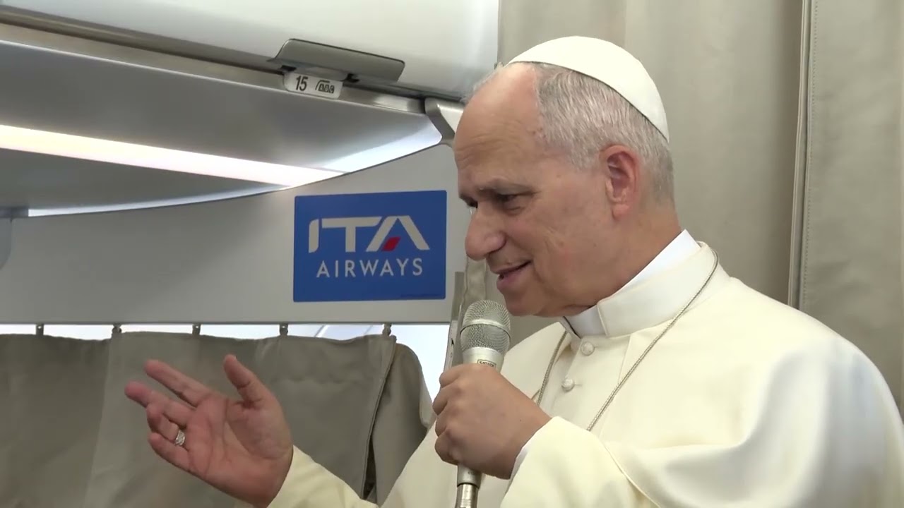 Pope Leo urges US not to oust Venezuela's Maduro by military force | REUTERS