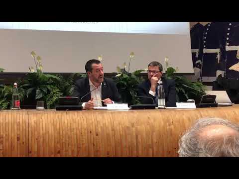 VIDEO - Salvini: “Vietare gli striscioni è una follia. Lo stadio deve essere colorato