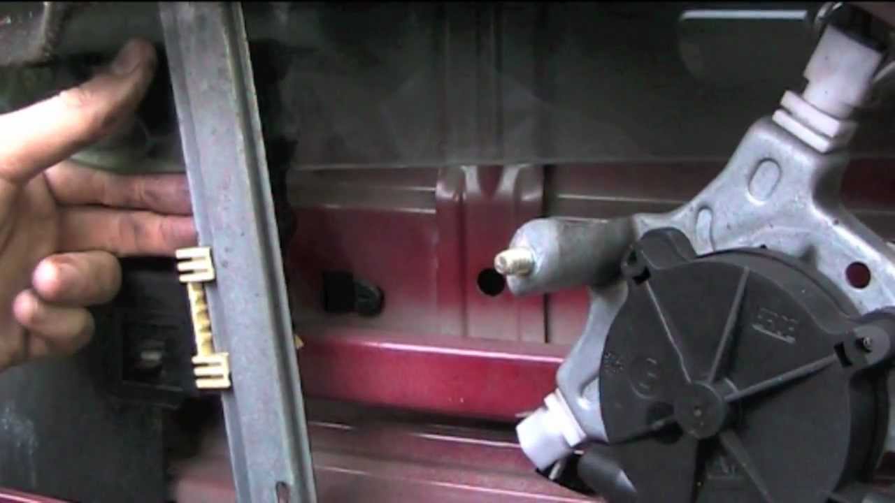 Renault Clio Electric Window Removal - YouTube renault scenic ii wiring diagram 