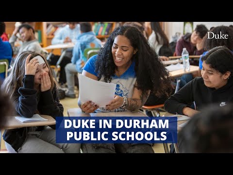 Duke Students Visit Durham Middle School
