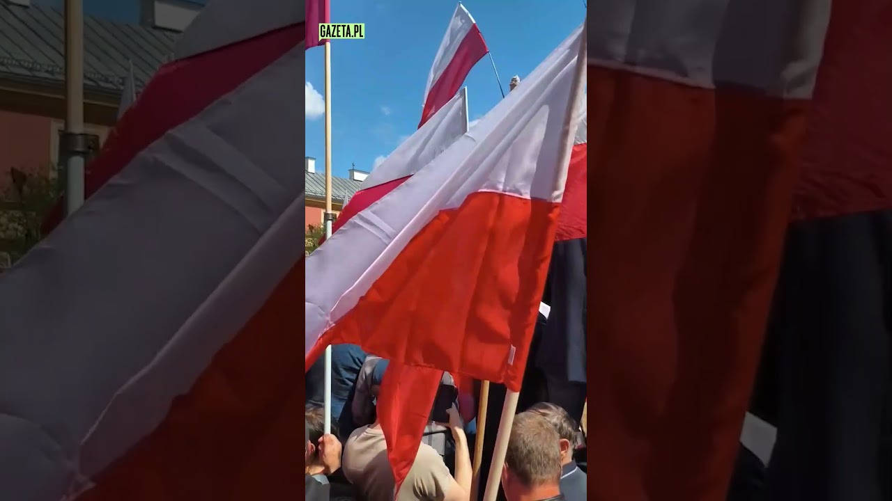 Pieśni patriotyczne u Karola Nawrockiego na marszu #shorts