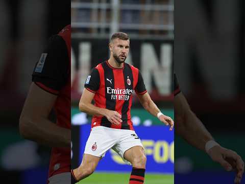 Di qui non si passa 🚫 #football #acmilan