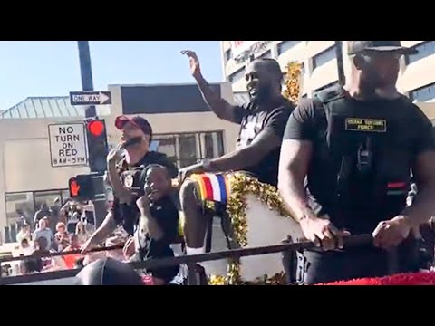 Terence Crawford Gets HERO’S WELCOME in Omaha | Fans GO WILD at Canelo Victory Parade