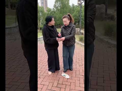 Kind woman help #motivation #positivevibes #lnspiration