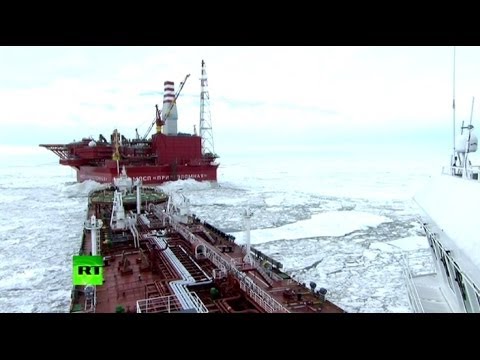 В Печорском море произведена отгрузка первой партии нефти с платформы «Приразломная»