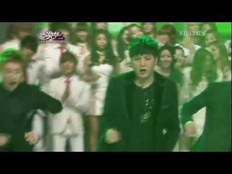super junior f(x) infinite shuffle dancing performance Music Bank (12.23.11)