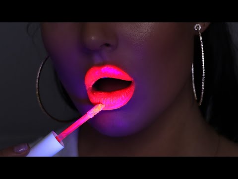 INCREDIBLE Glowing Lipstick! Neon Lips