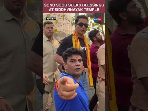 Sonu Sood Seeks Blessings At Siddhvinayak Temple