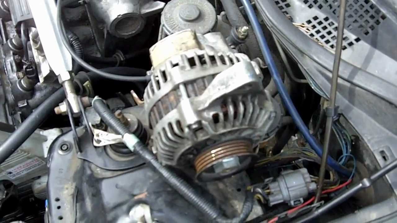 How to replace the alternator in a honda civic #6