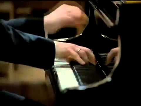 Beethoven - 5th Piano Concerto 'Emperor' (Zimerman, Bernstein, Wiener Philharmoniker)