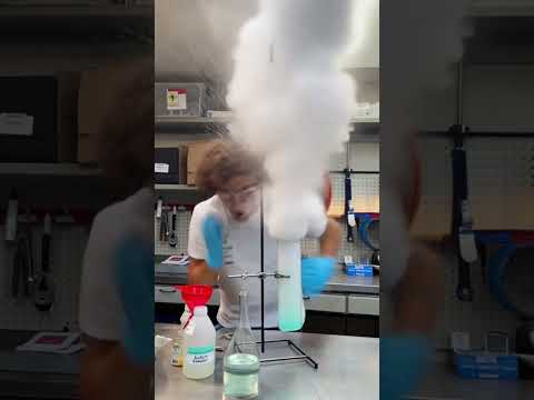 Klik hier om Kwebbelkop van 3 december te bekijken.