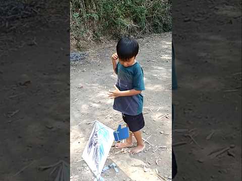 Layangan Gratis Tidak Mau......