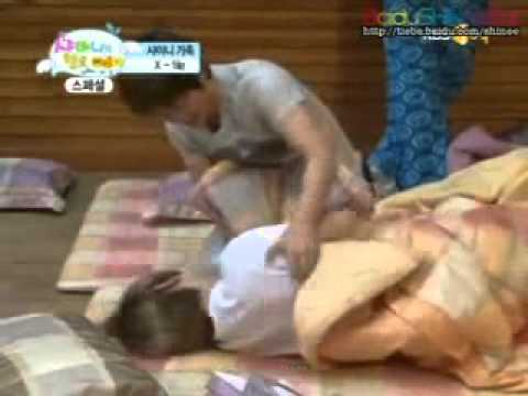 SHINee - Key - hilarious laugh & funny sounds
