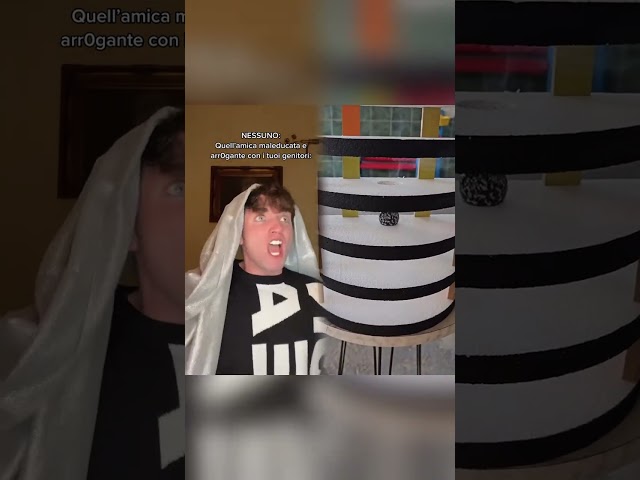 Mado a questi s0ggetti un bel 🤜🏼 in faccia. Avete mai avuto un’amica del genere?⚰️