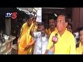 Gali Muddu Krishnama Naidu Variety Protest For AP Special Status