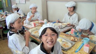 日本小學生的營養午餐