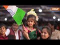 Telangana Election में इस बच्ची को PM Modi ने किया नमस्ते! लुटाया प्यार, आपका भी मन मोह लेगी Video  - 01:24 min - News - Video