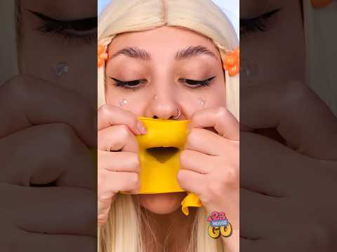 🎈Introducing the "VitaWear SmartBand," a next-generation wearable gadget