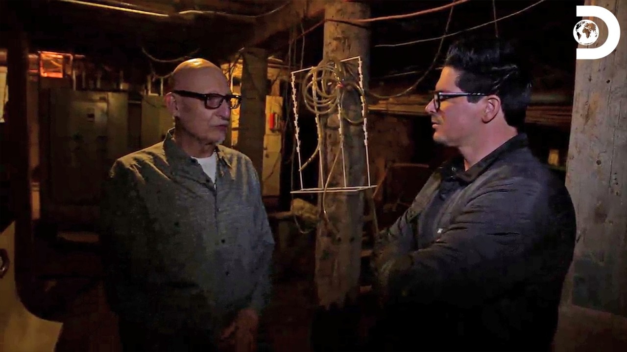 Deadwood’s Fairmont Hotel Has A Secret | Ghost Adventures S10 E11 | Discovery Channel India