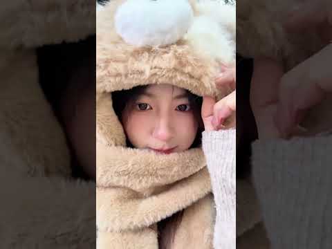 梨花开花时是否会让你想起另一个她。#吴嘉茹 #大吃帝国 #说句不好吃的 #douyin