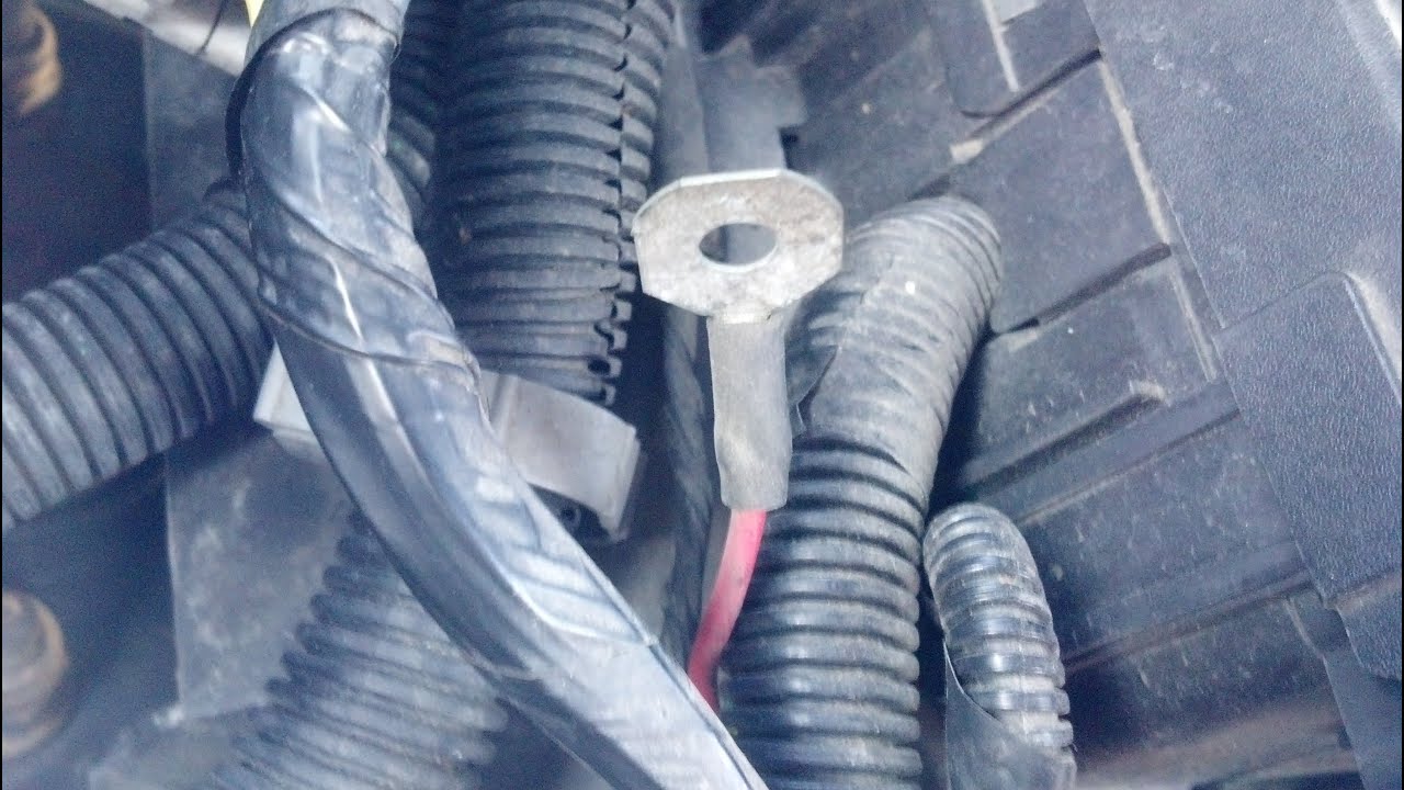 Trailblazer/Envoy disconnected red wire near battery - YouTube chevy trailer wiring harness 