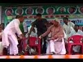 Caught on camera : Ceiling fan falls on Lalu Yadav during campaigning